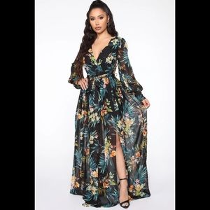 Fashion Nova Printed Maxi Dress
